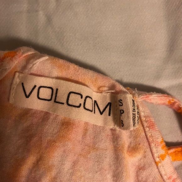 • Volcom Tank - Picture 3 of 3